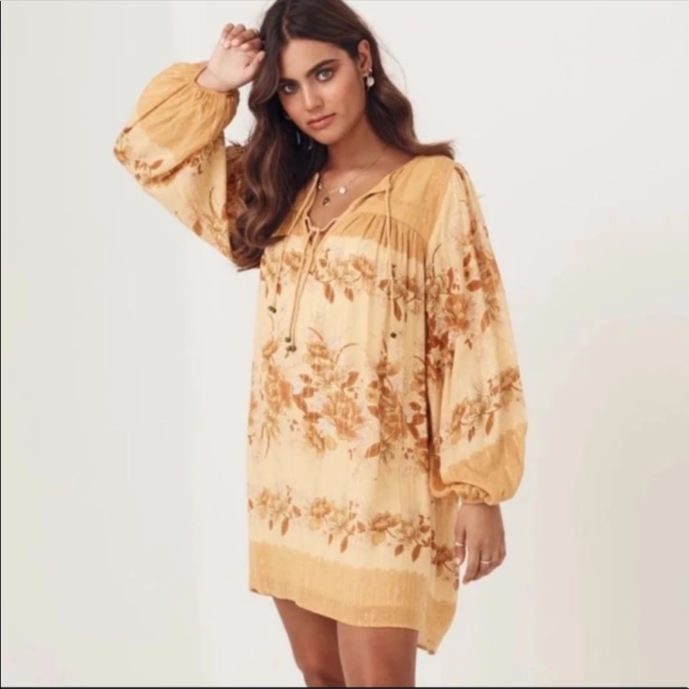 Coco Lei Tunic M. Read description, see pics